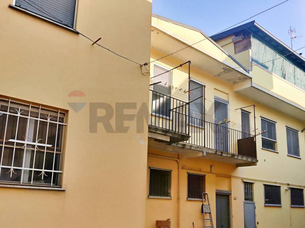 Palazzo / stabile a Trecate in Via Mazzini, 8 - Foto 4