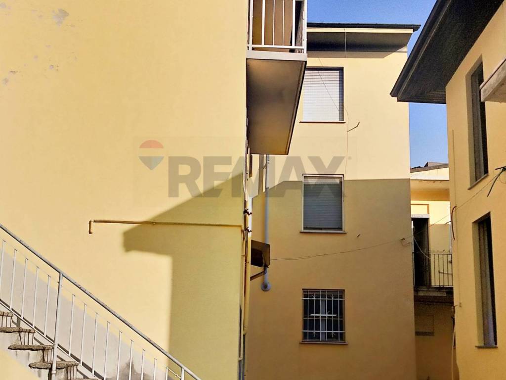 Palazzo / stabile a Trecate in Via Mazzini, 8 - Foto 5