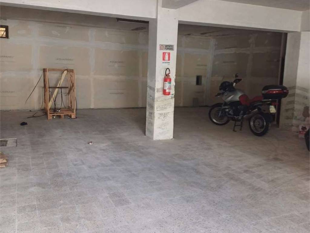 Box / garage a Formia - Foto 2