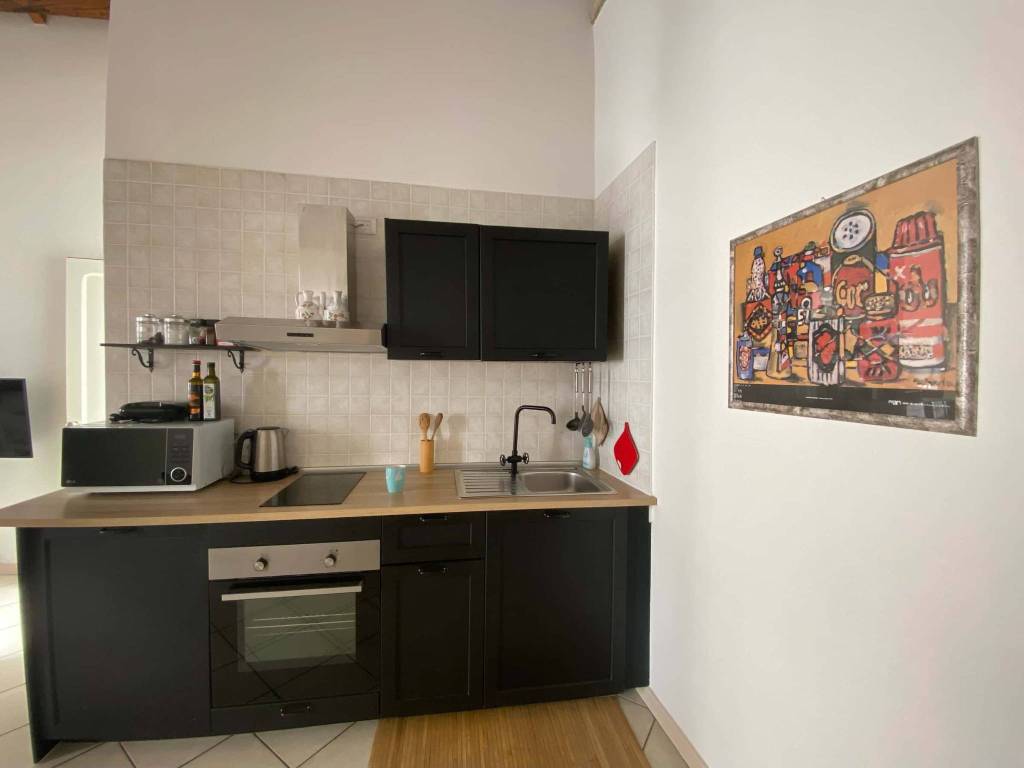 Appartamento a Cagliari in Via Napoli - Foto 2