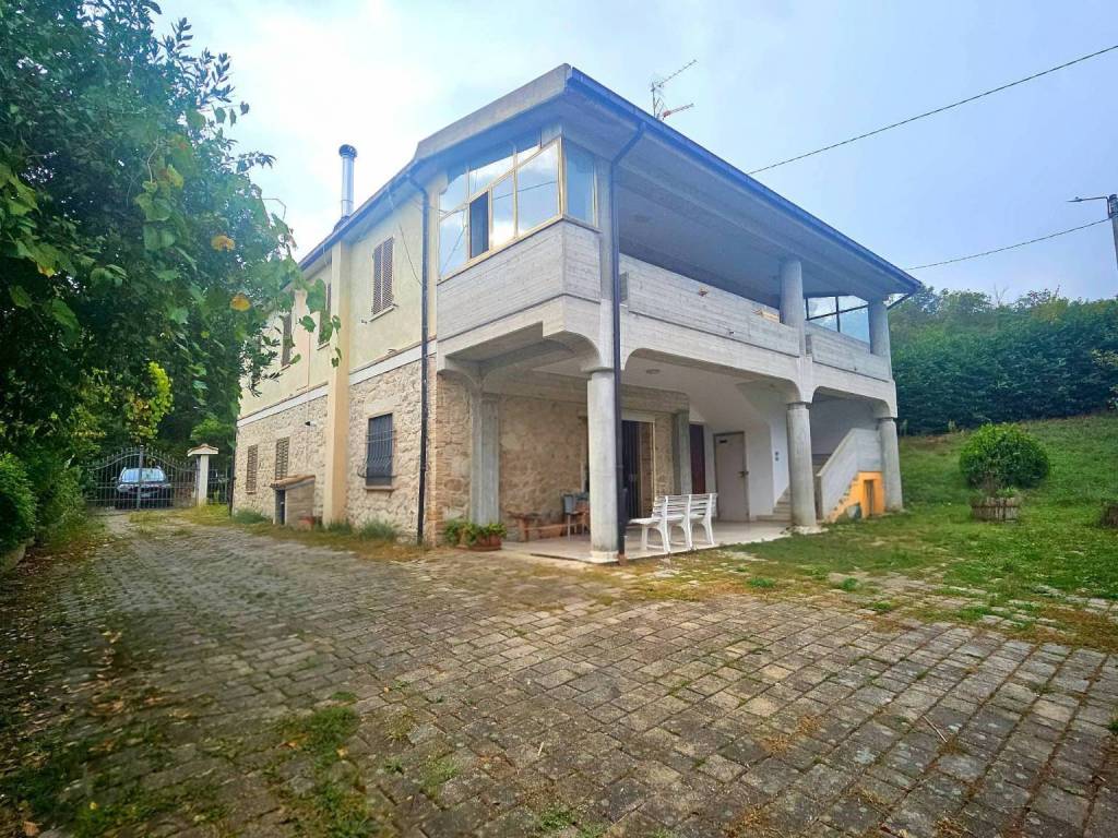 Villa a Teramo in 10 Min. dal centro - Foto 5