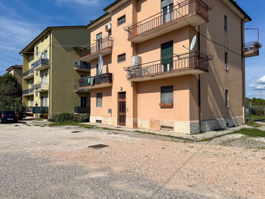 Appartamento a Verona in Seconda Traversa Spianà - Foto 4