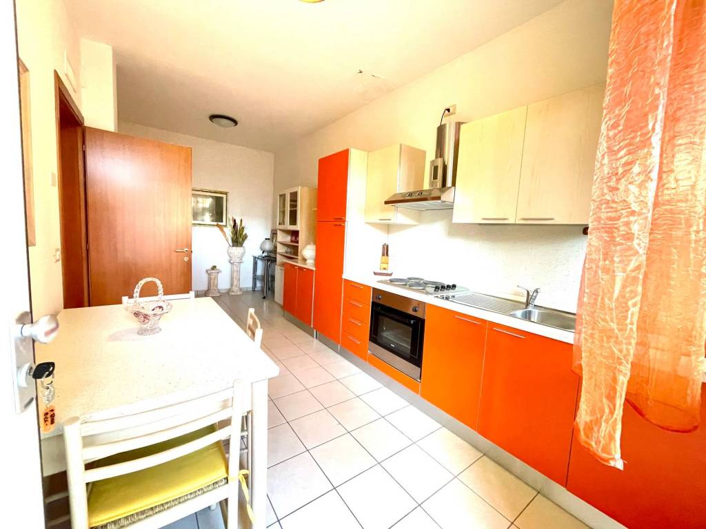 Appartamento a Comacchio in Viale dei Castagni, 26 - Foto 2