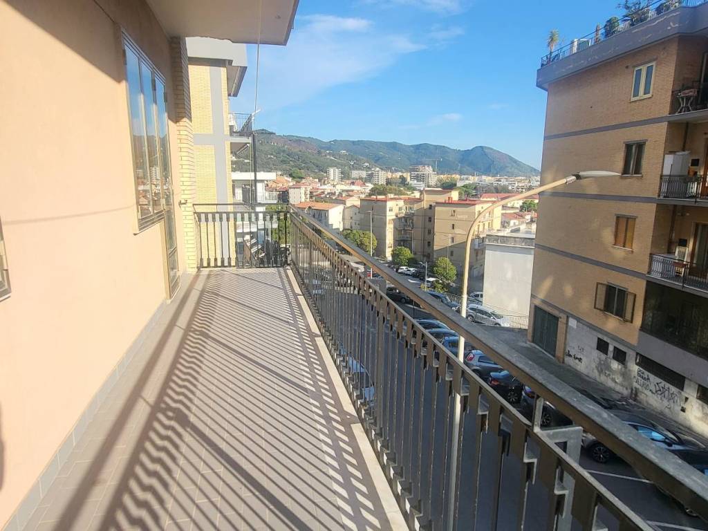 Appartamento a Salerno in Via Felline - Foto 2