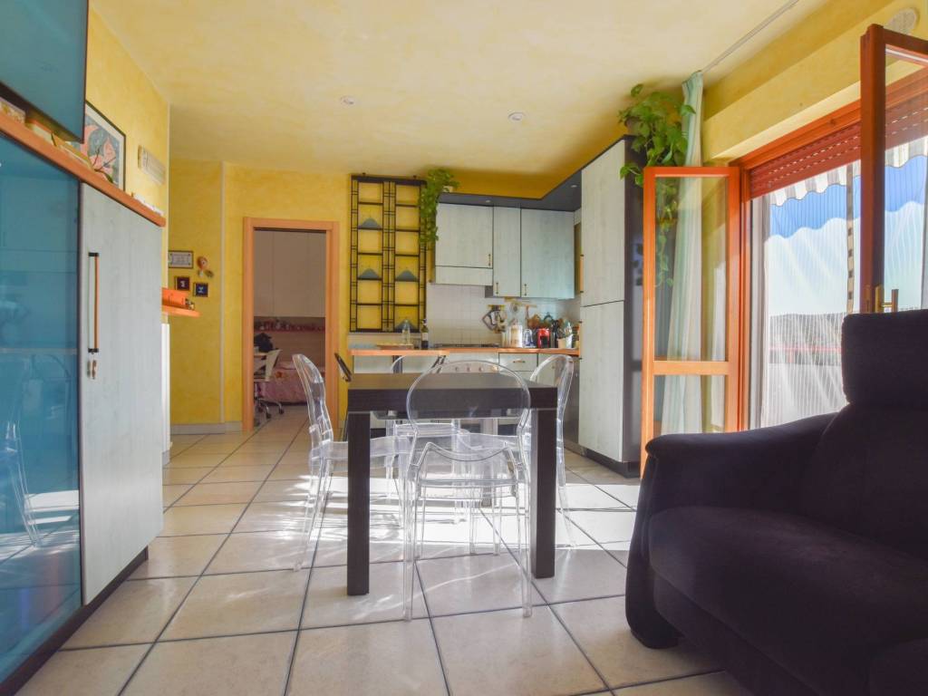 Appartamento a Comunanza in Via Aldo Moro - Foto 4