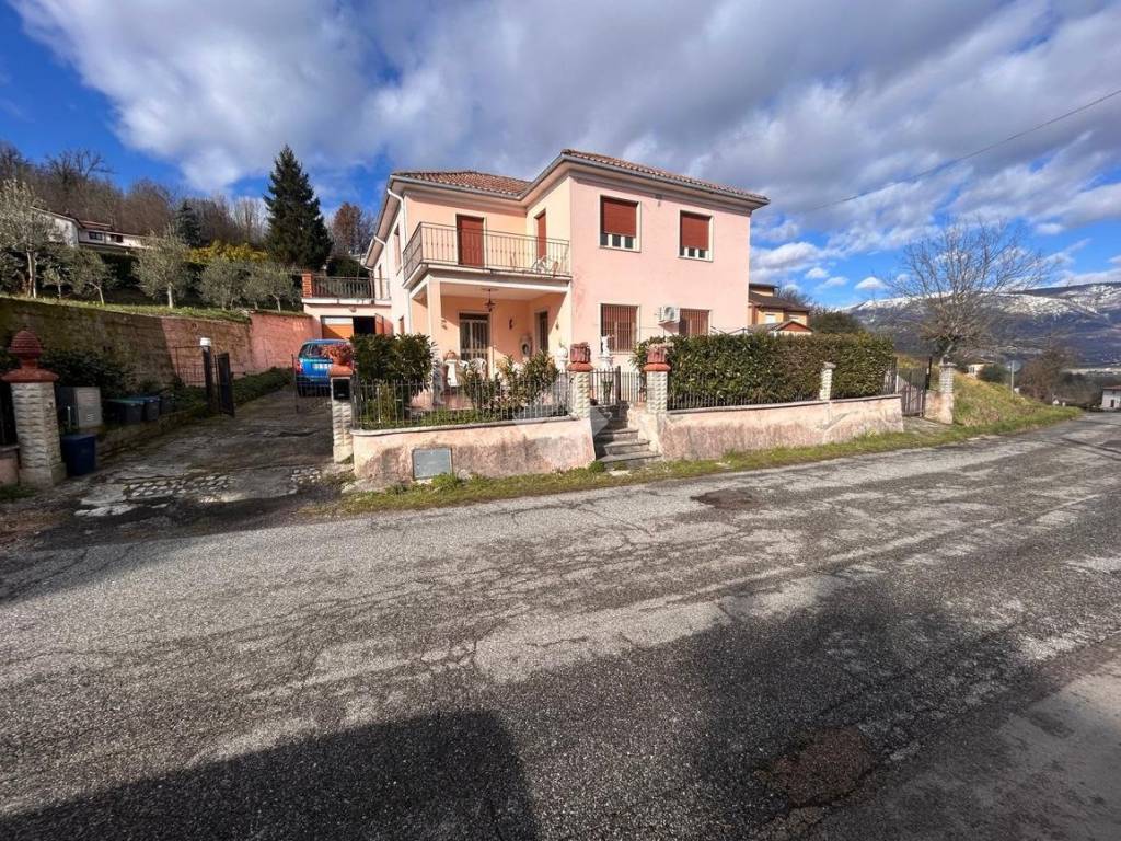 Casa indipendente a Casalvieri in Via Faccenna - Foto 3