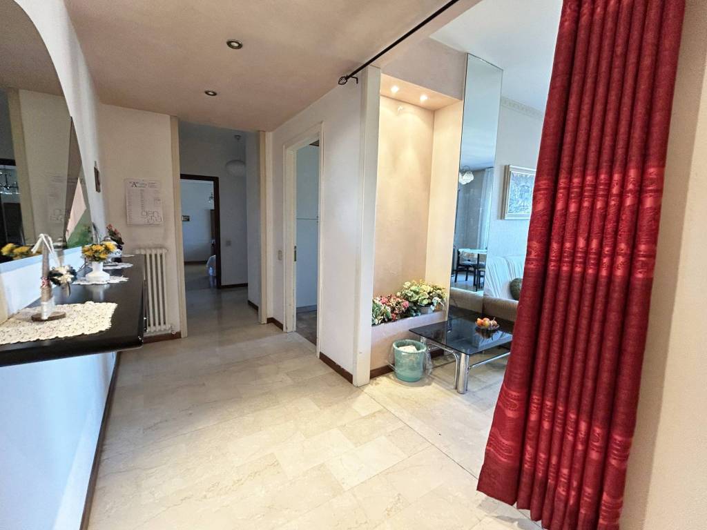 Appartamento a Thiene in Via Damiano Chiesa, 21 - Foto 4