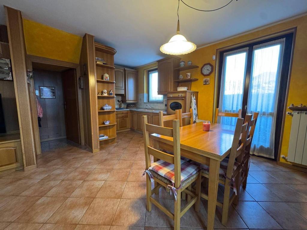 Villa a Rovetta in VIA EUGENIO MONTALE - Foto 3