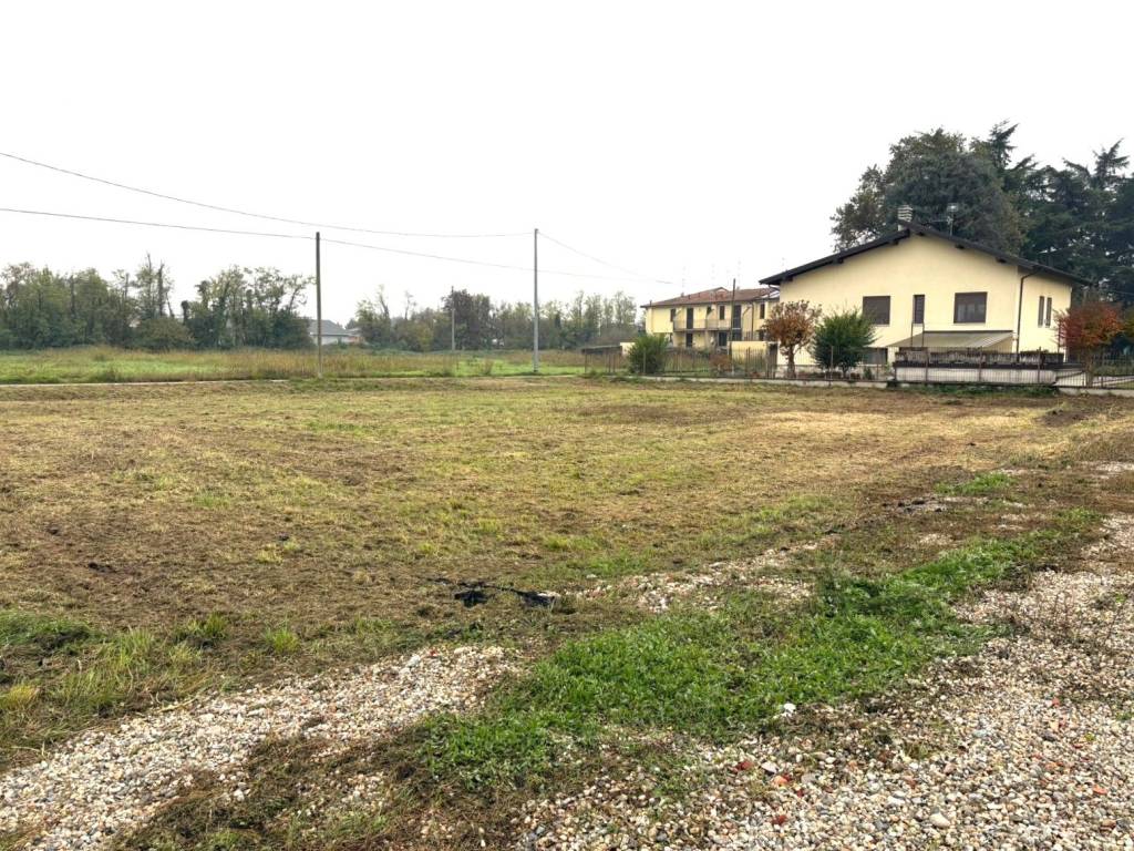Terreno a Vigevano in Strada Pelizzera, 11 - Foto 2