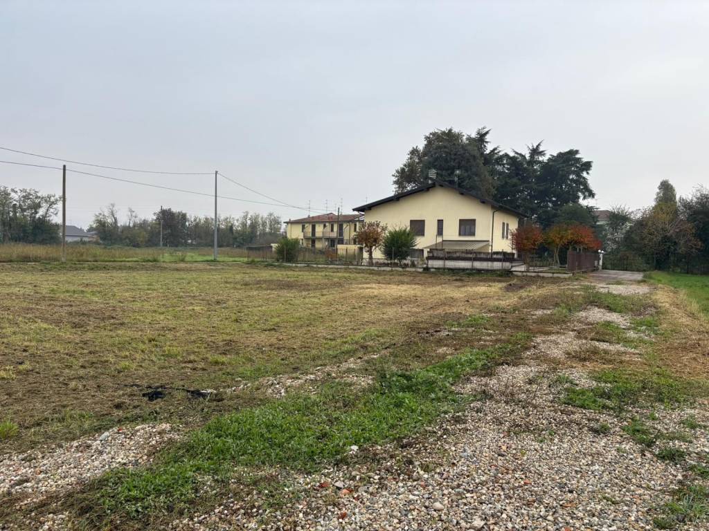 Terreno a Vigevano in Strada Pelizzera, 11 - Foto 3