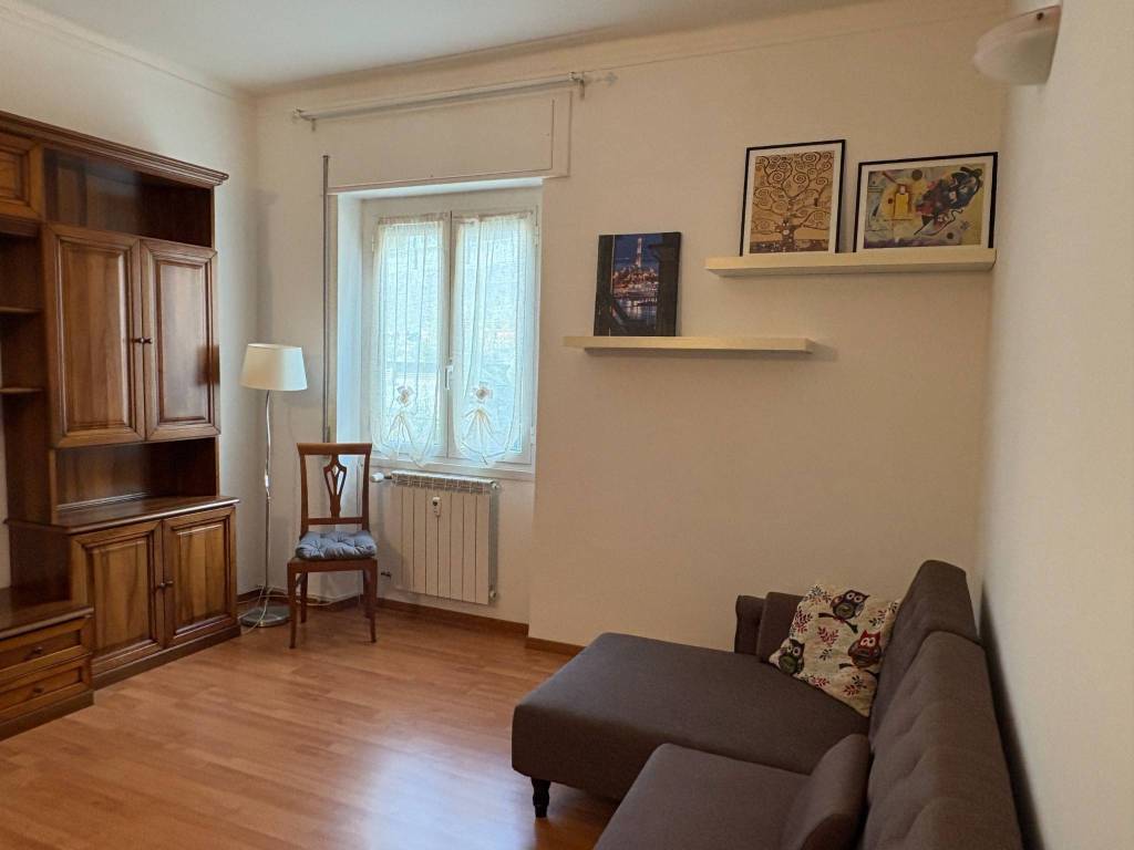 Appartamento a Genova in Via Giulio Tanini - Foto 2