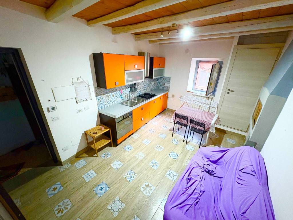 Appartamento a Riano in Via Regina Margherita - Foto 2