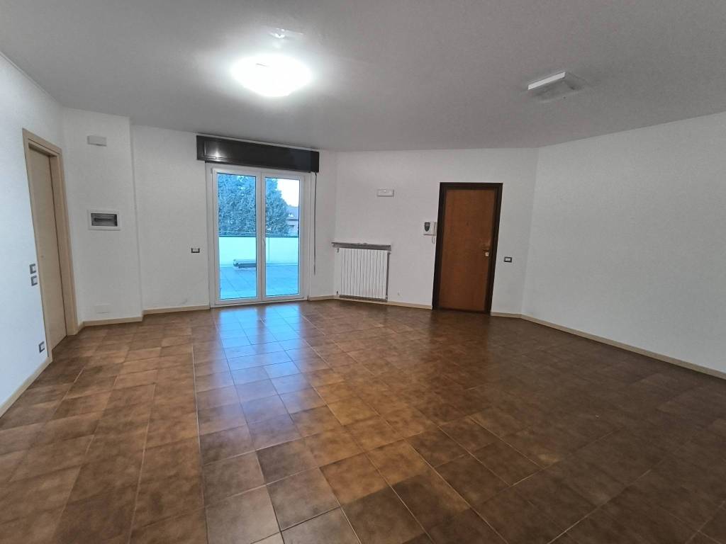 Appartamento a Carnago in Via Guglielmo Marconi, 20 - Foto 3