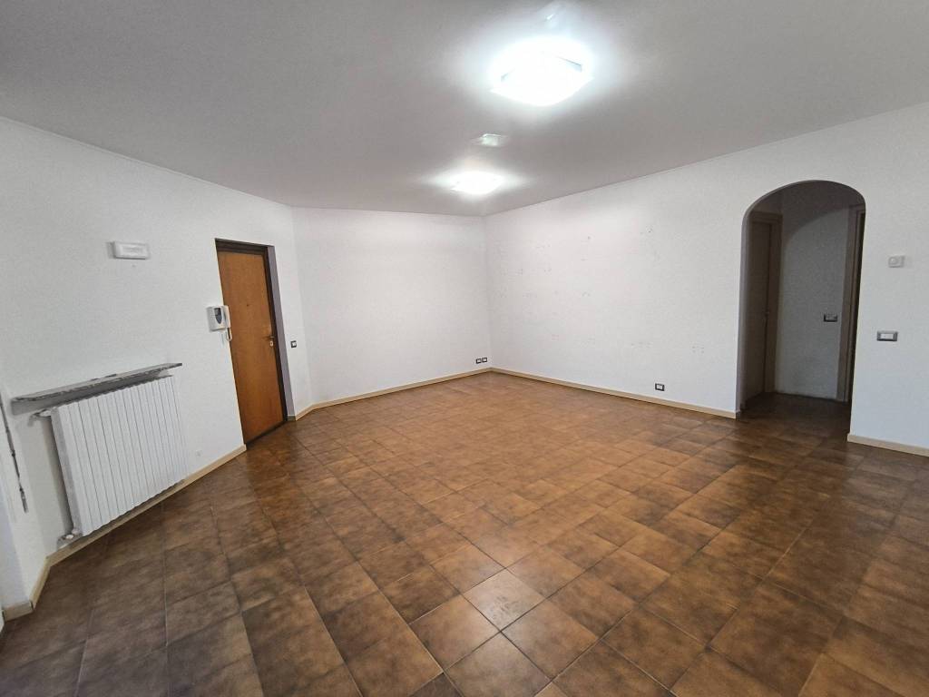 Appartamento a Carnago in Via Guglielmo Marconi, 20 - Foto 4