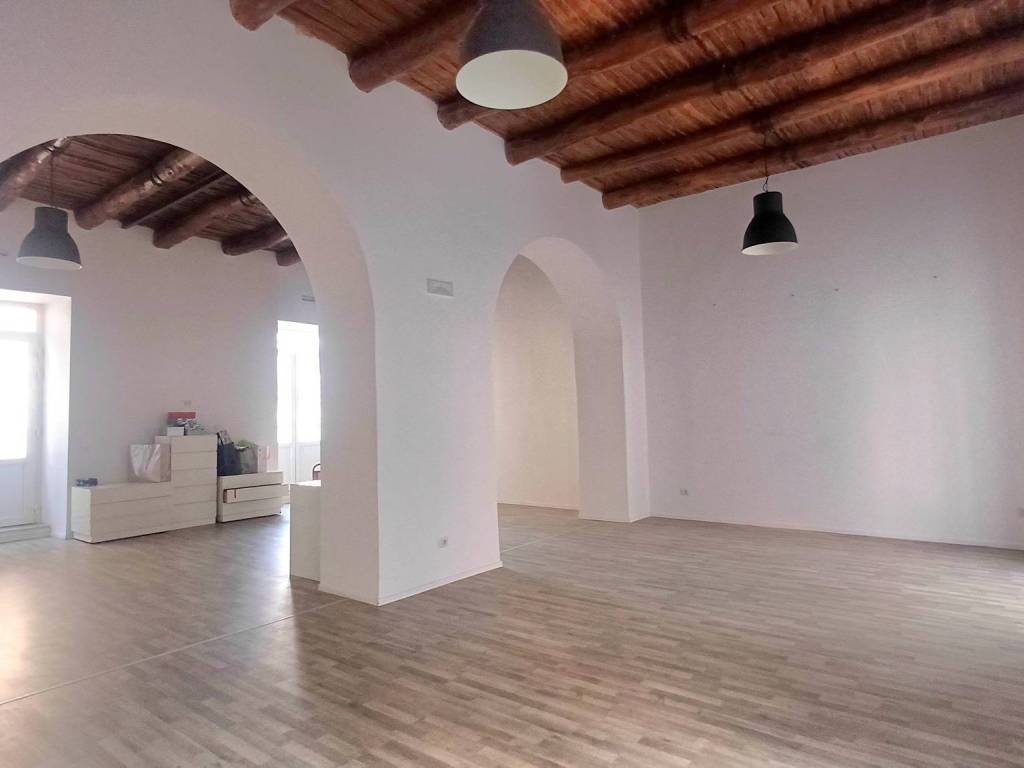 Appartamento a Salerno in Corso Vittorio Emanuele, 213 - Foto 4