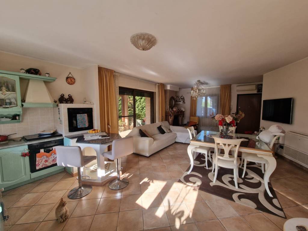 Villetta a schiera a Crotone in Via Equador, 8 - Foto 2