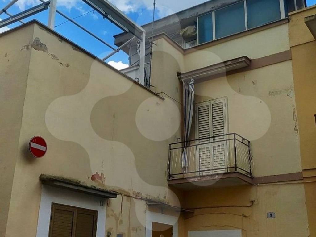 Casa indipendente a Bitonto in Via Luigi Settembrini - Foto 2