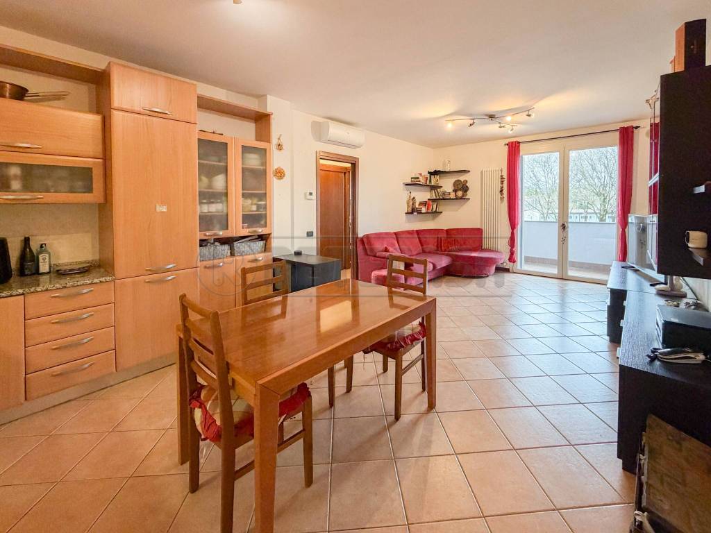 Appartamento a Creazzo in Via Marinai d'Italia - Foto 4