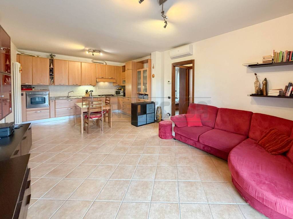 Appartamento a Creazzo in Via Marinai d'Italia - Foto 5