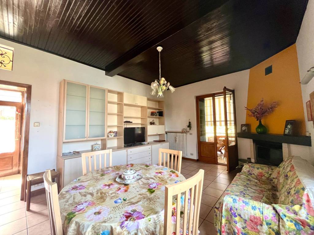 Villa a Cadegliano-viconago in Via Viconago, 28 - Foto 2