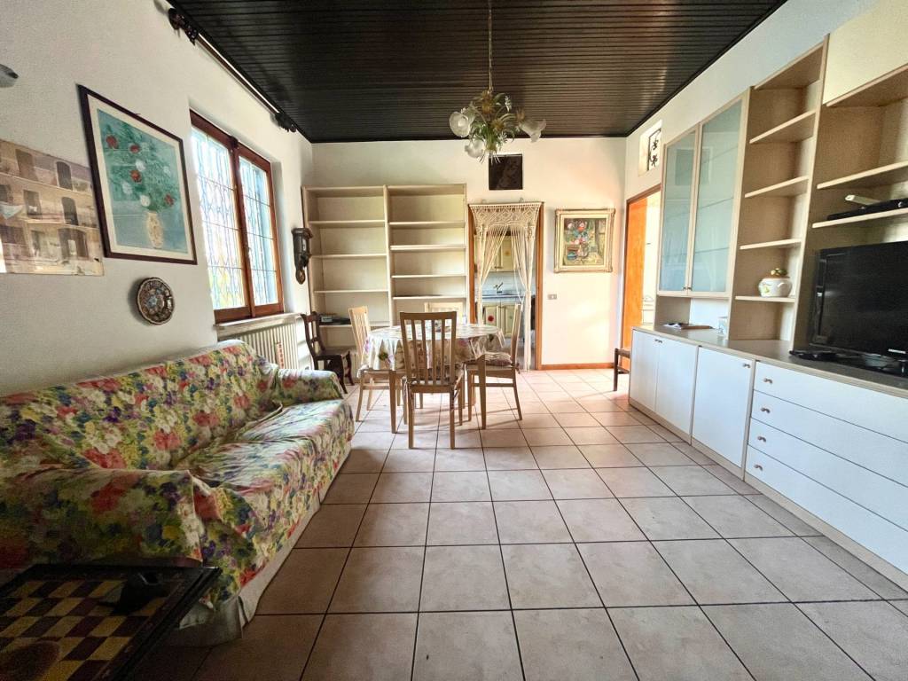 Villa a Cadegliano-viconago in Via Viconago, 28 - Foto 3