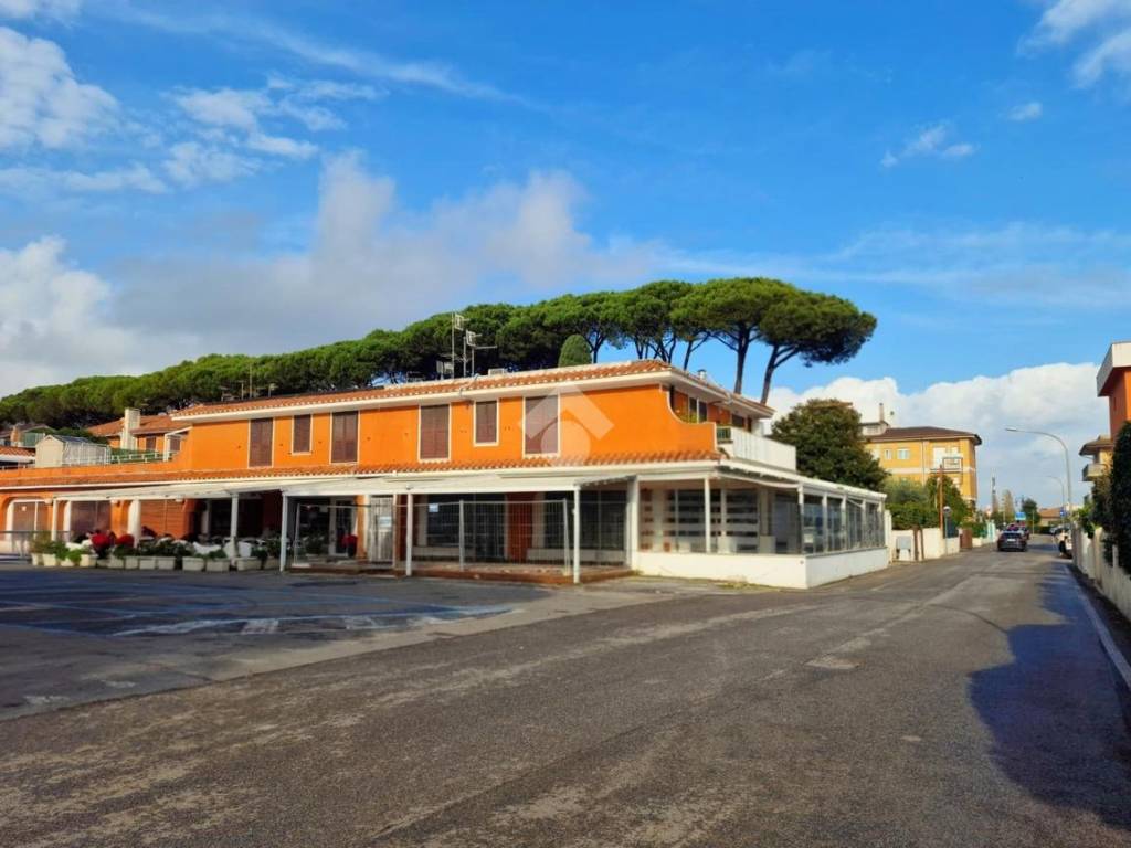 Immobile a San felice circeo in Negozio Via Barone Ottavio Giacchetti - Foto 3