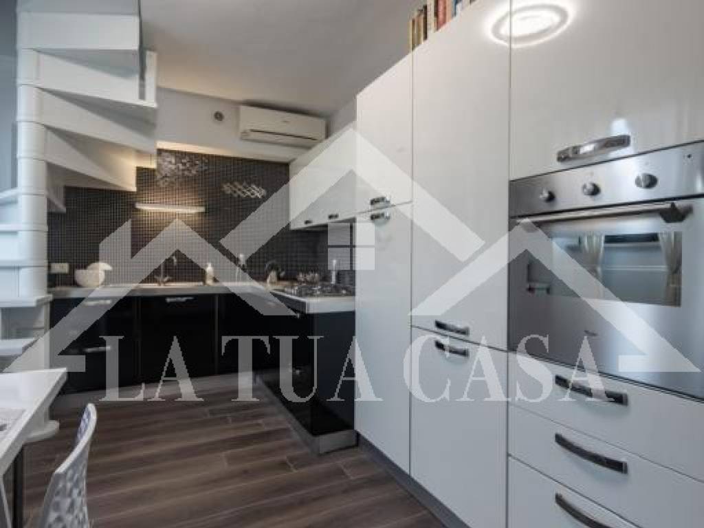 Appartamento a Viareggio in Piazza Massimo d'Azeglio - Foto 3