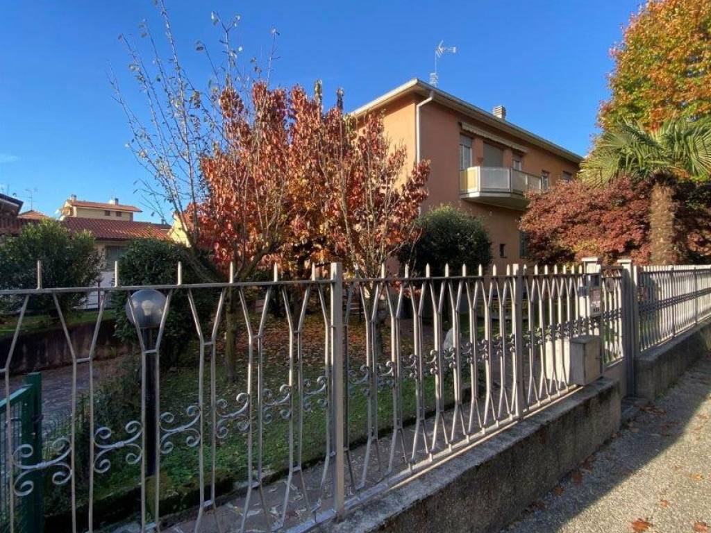 Palazzo / stabile a Mariano comense in Via Prealpi, 27 - Foto 2