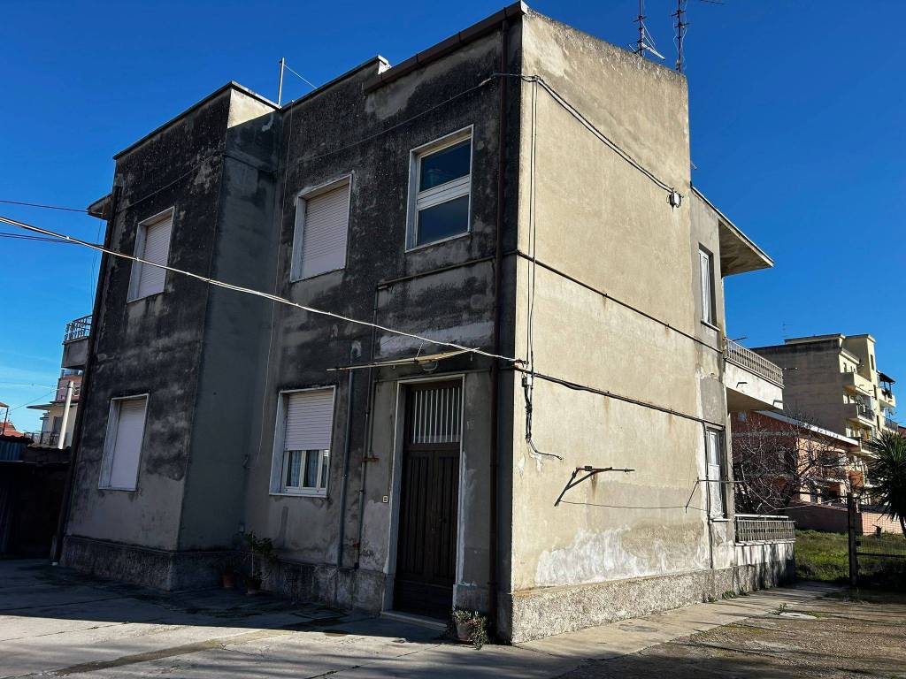 Palazzo / stabile a Pescara in Via Lago di Nemi - Foto 2