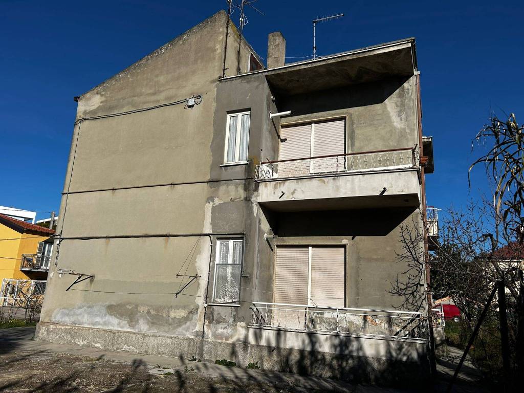 Palazzo / stabile a Pescara in Via Lago di Nemi - Foto 3