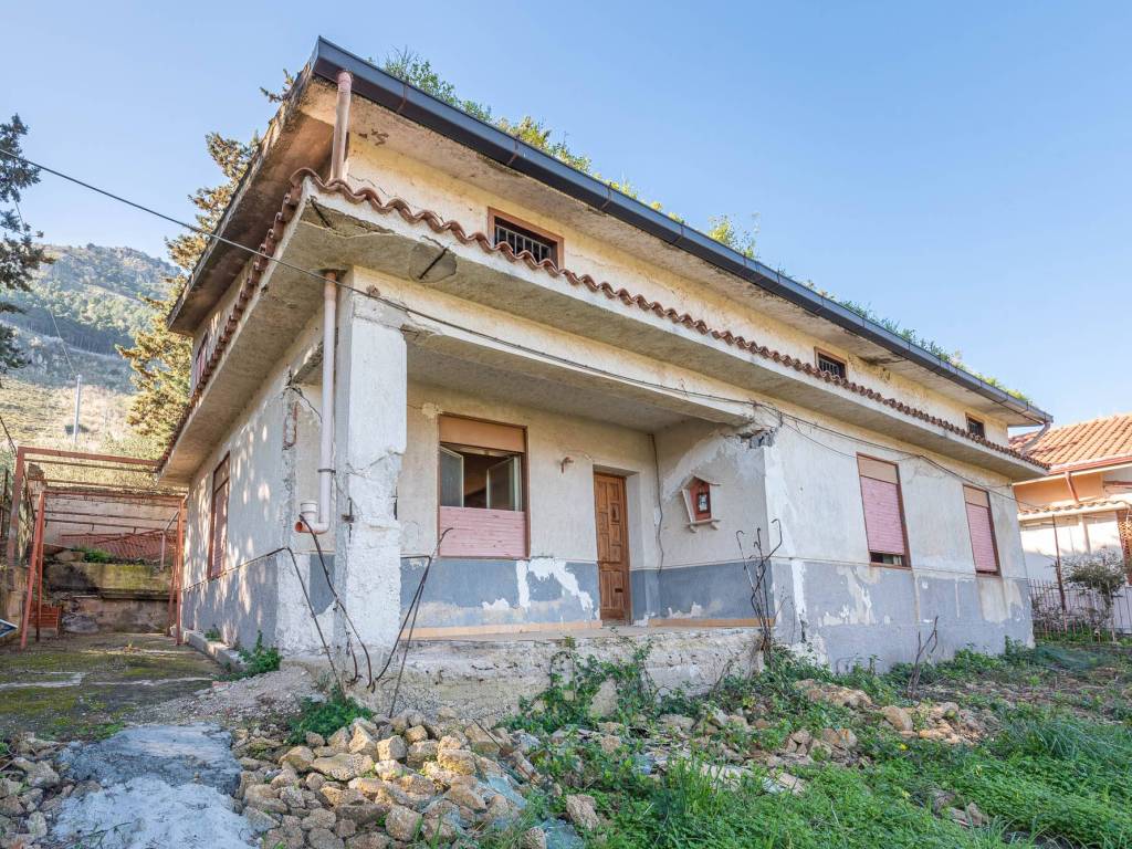 Villa a Altofonte in Via Ferrovia Est, 23 - Foto 2