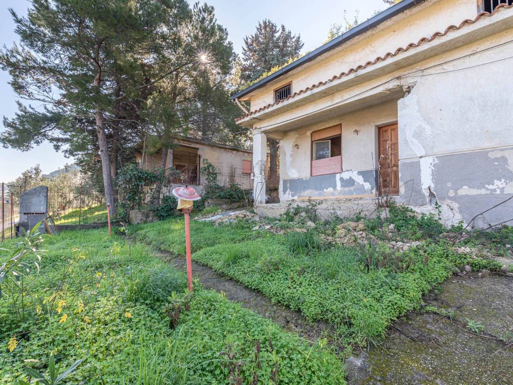 Villa a Altofonte in Via Ferrovia Est, 23 - Foto 3