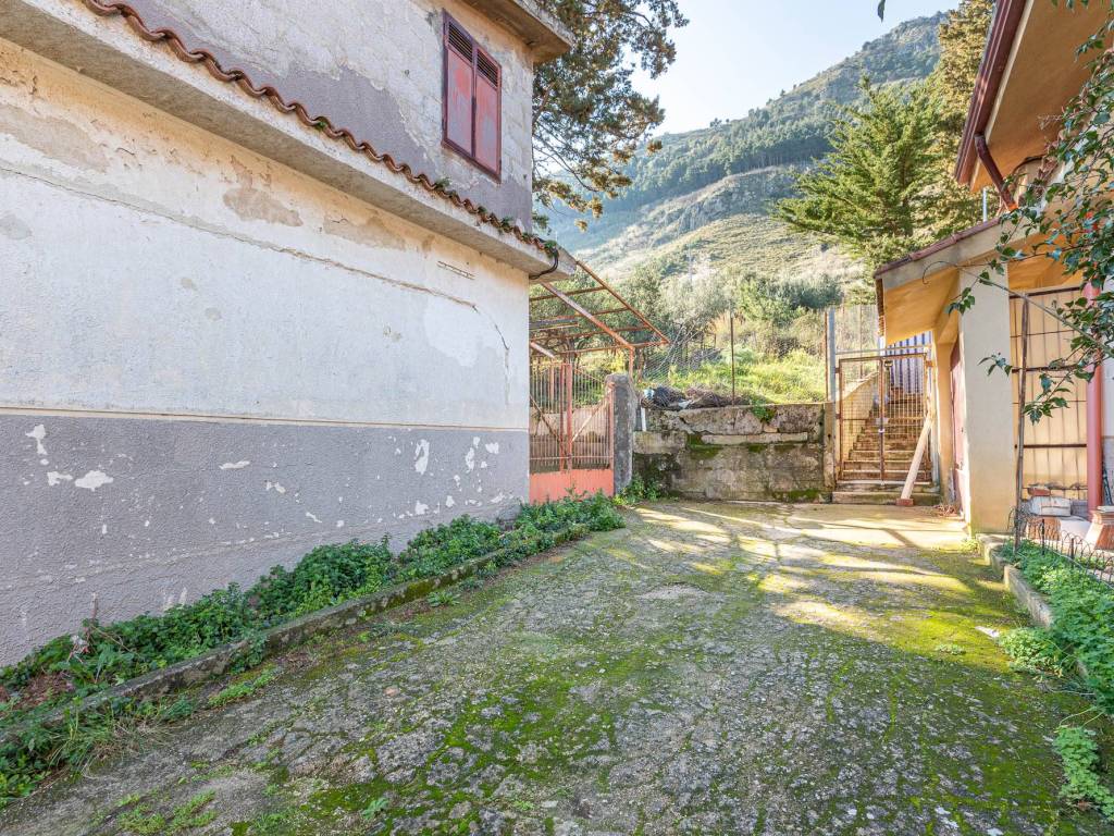 Villa a Altofonte in Via Ferrovia Est, 23 - Foto 5