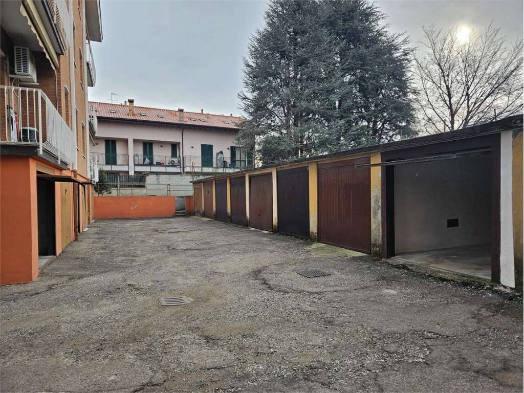 Box / garage a Carbonate in Via Fabio Filzi, 5 - Foto 3