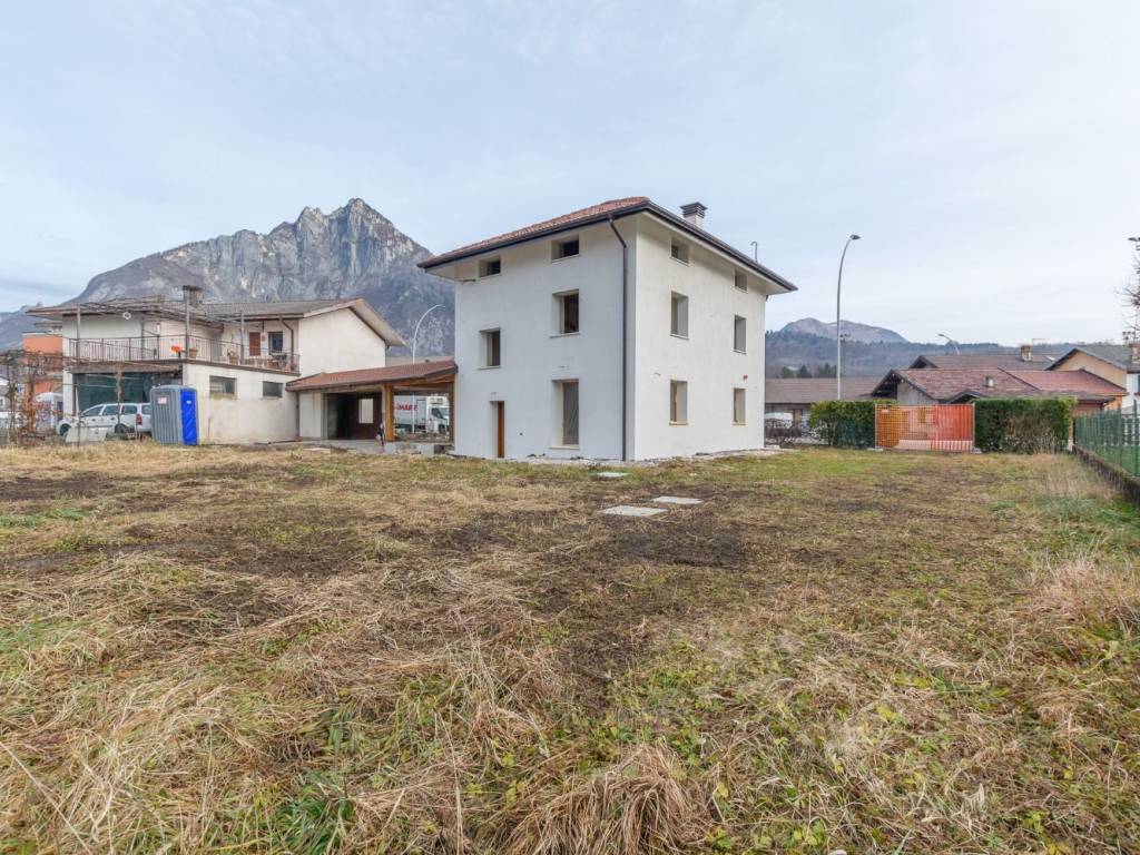 Villa a Sedico in VIALE DOLOMITI 62 SEDICO - Foto 3