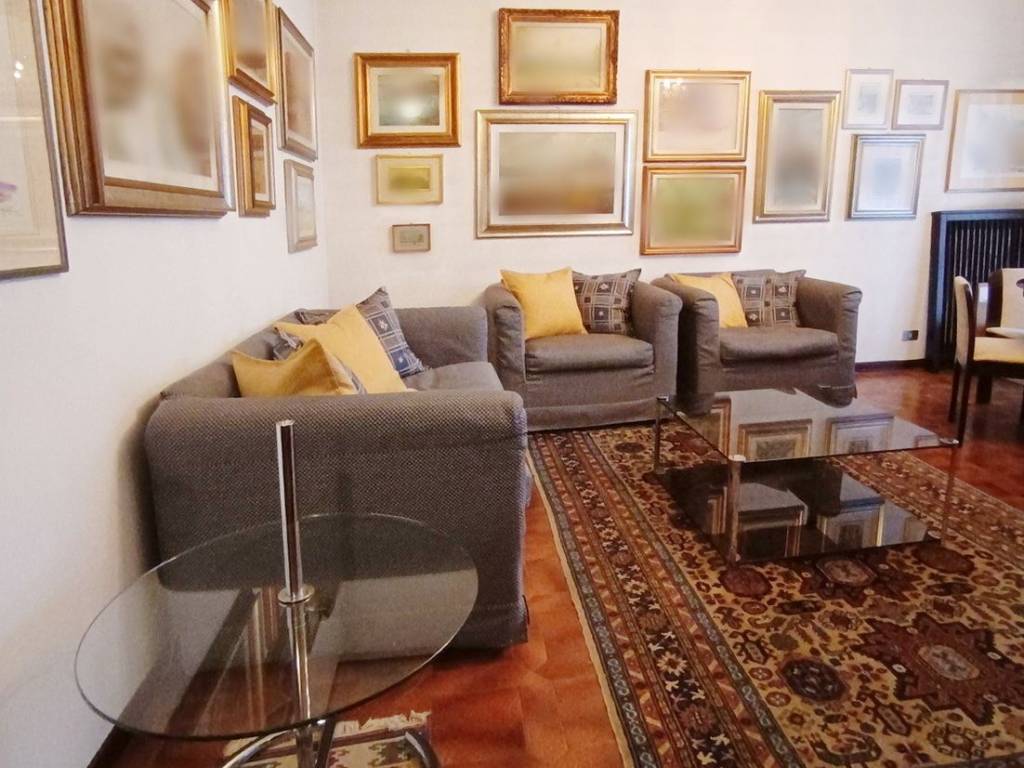 Appartamento a Gallarate in Via Carlo Cattaneo, 36 - Foto 4