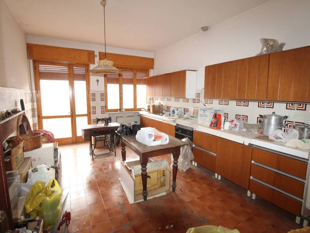 Appartamento a Arzignano in Via Generale Armando Diaz - Foto 2