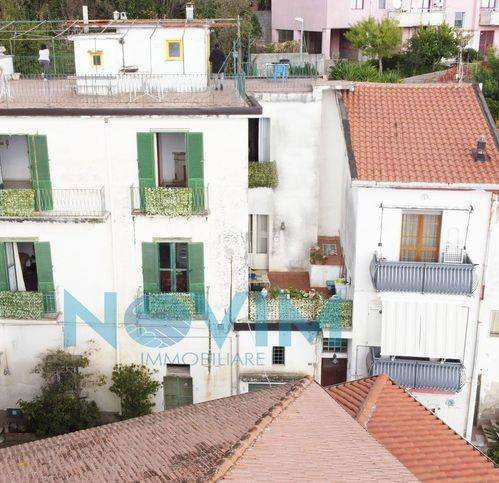 Palazzo / stabile a Montecorvino pugliano in Corso Germano Lamberti 6 - Foto 4