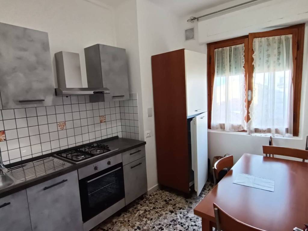 Appartamento a Prato in Via Giovanni Battista Morgagni - Foto 2