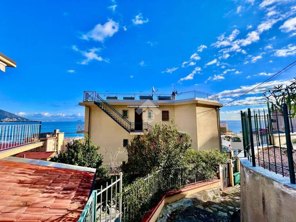 Appartamento a Laigueglia in Via Asti, 26 - Foto 2
