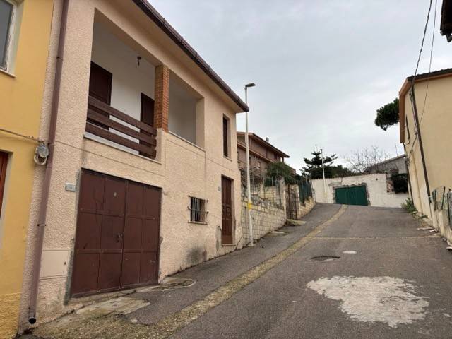 Casa indipendente a Cuglieri in Via della Selce - Foto 2