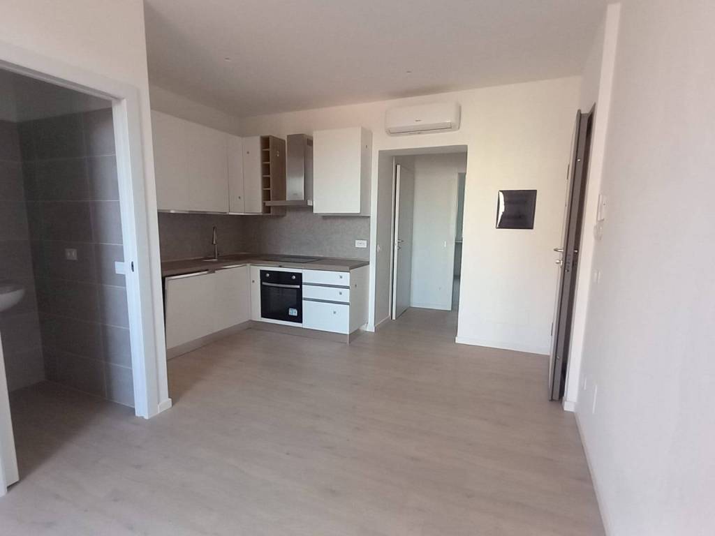 Appartamento a Saronno in Via Alessandro Manzoni, 30 - Foto 2