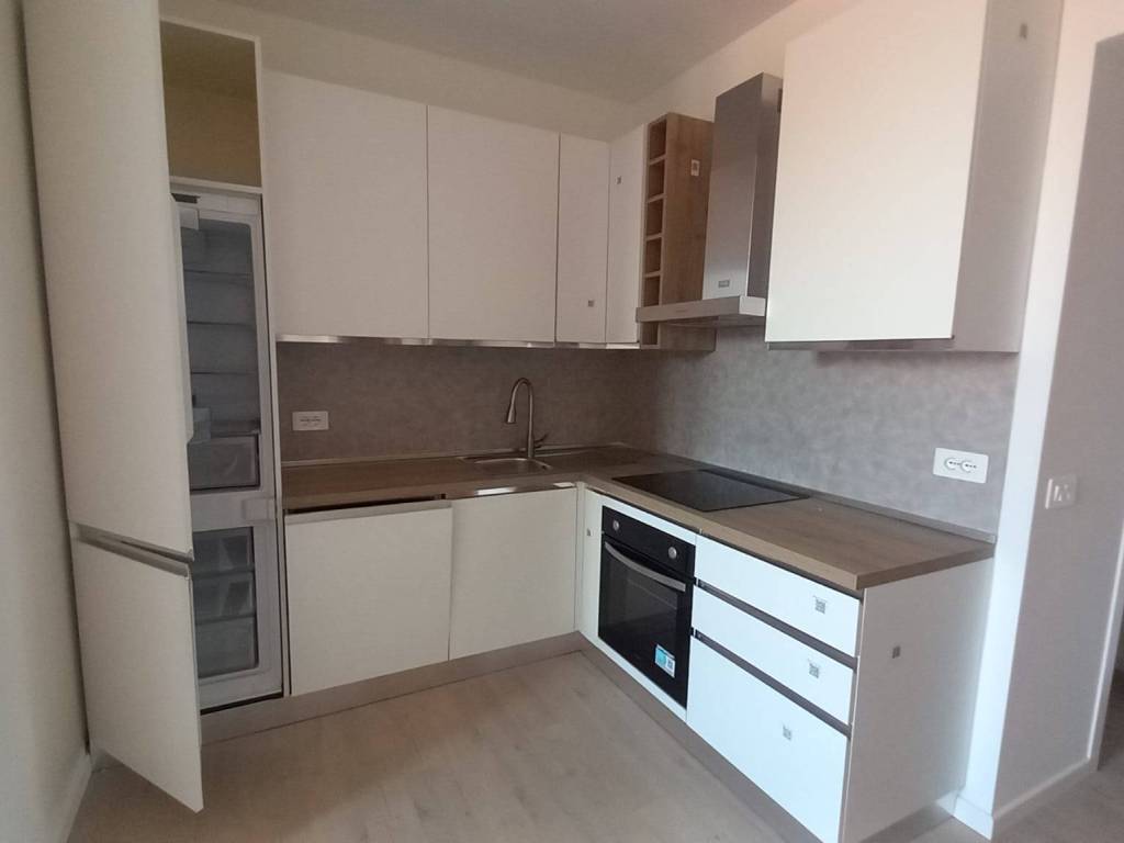 Appartamento a Saronno in Via Alessandro Manzoni, 30 - Foto 4