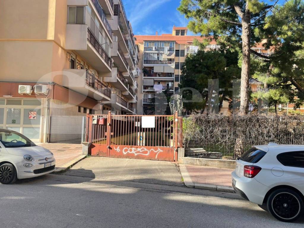 Box / garage a Barletta in via Tramvia - Foto 4