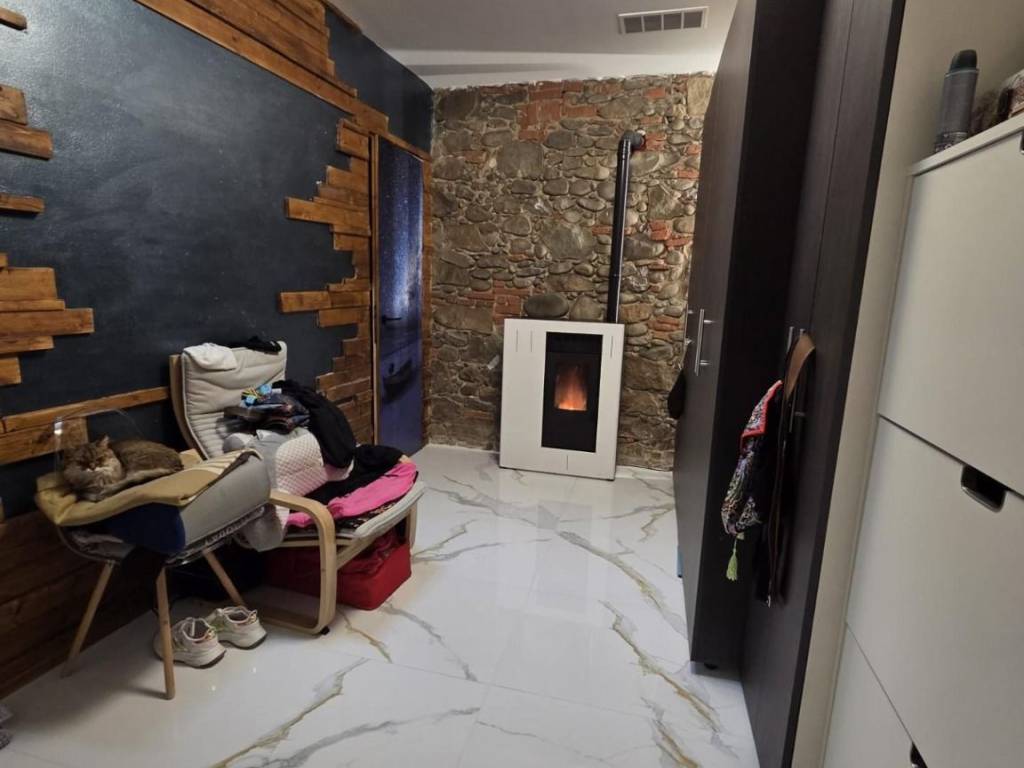 Casa indipendente a Pescia in Via di Zei - Foto 2