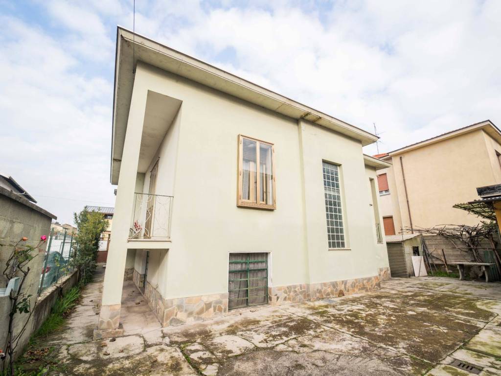 Villa a Vigevano in Via Cesare Cantù, 2 - Foto 2