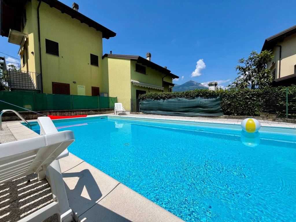 Appartamento a Colico in Via Chiaro, 13 - Foto 2