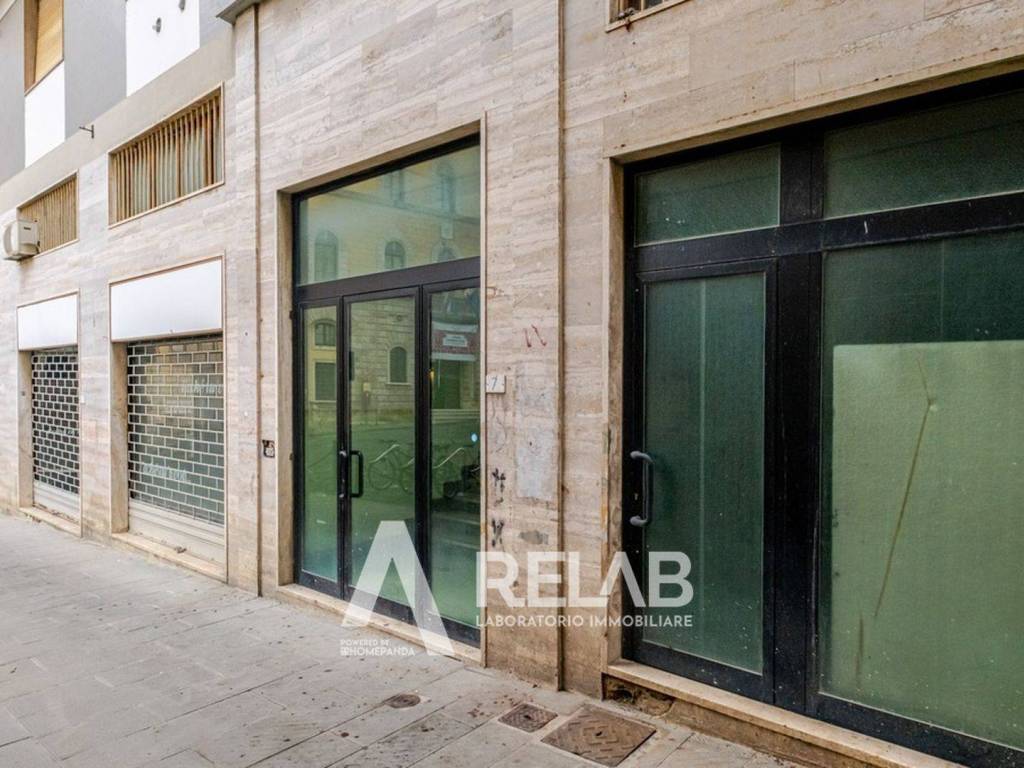 Palazzo / stabile a Poggibonsi in Piazza Cavour, 7 - Foto 5