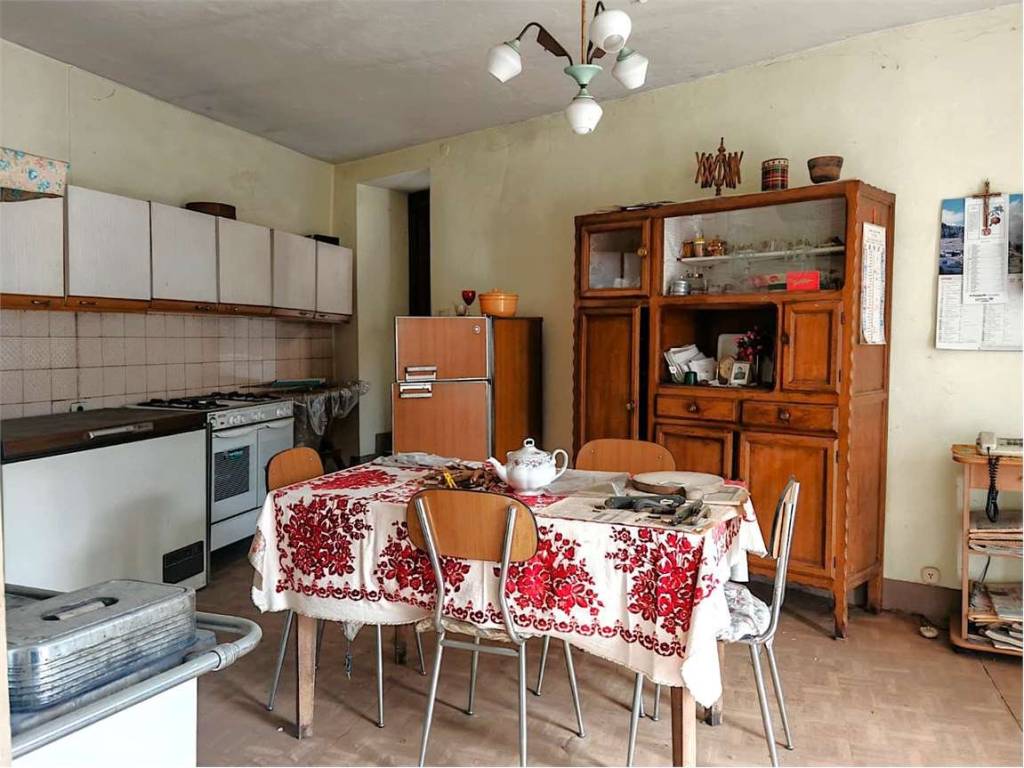 Casa indipendente a Donnas in via Rovarey - Foto 4