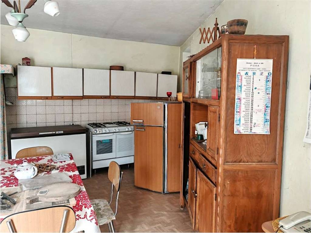 Casa indipendente a Donnas in via Rovarey - Foto 5